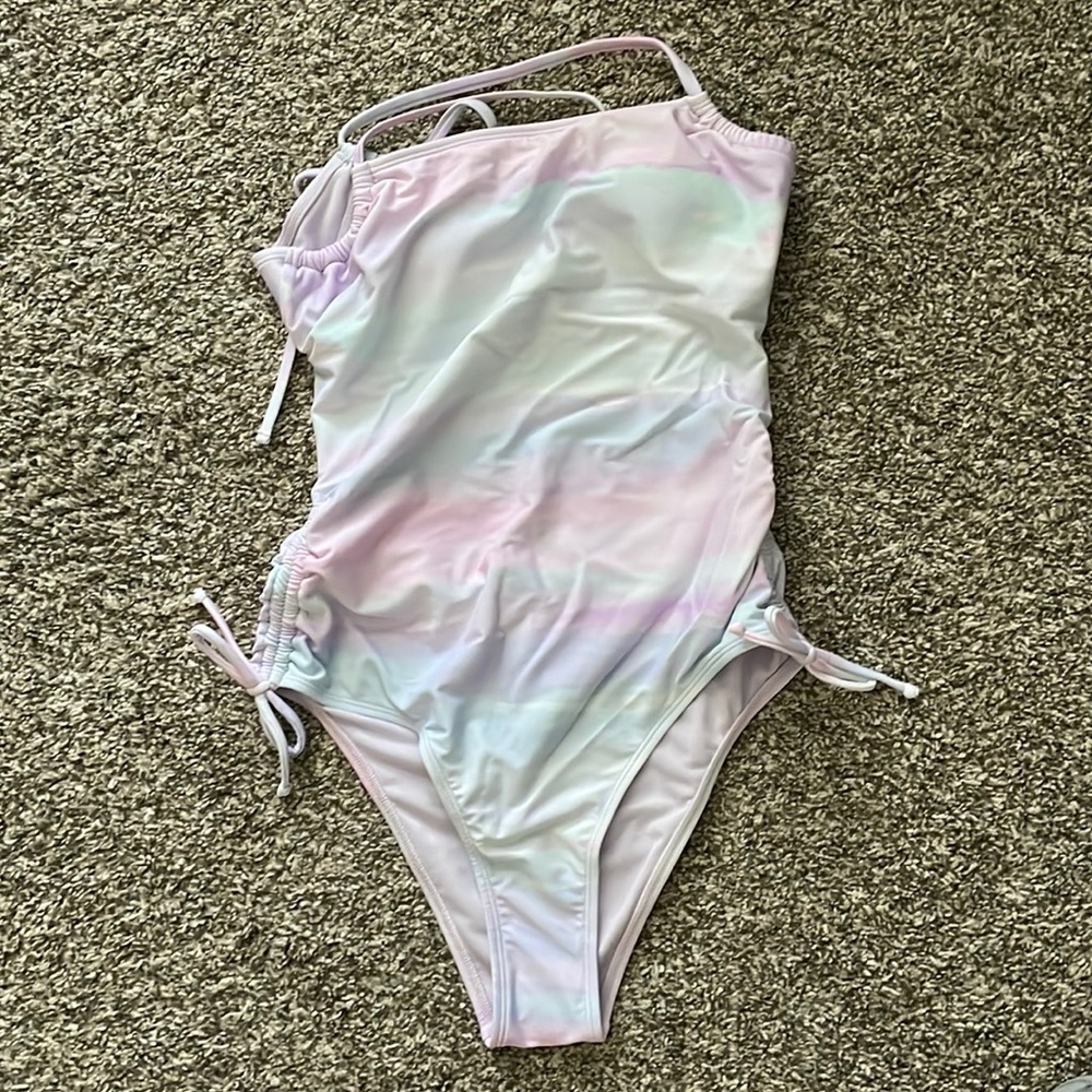 Cupshe 1-pc swimsuit